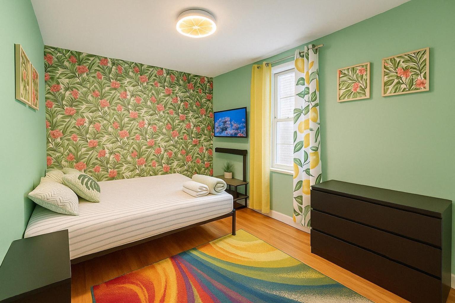 Tropical Comfort Room In Harlem Cozy Stay With Snacks & Style New York Extérieur photo